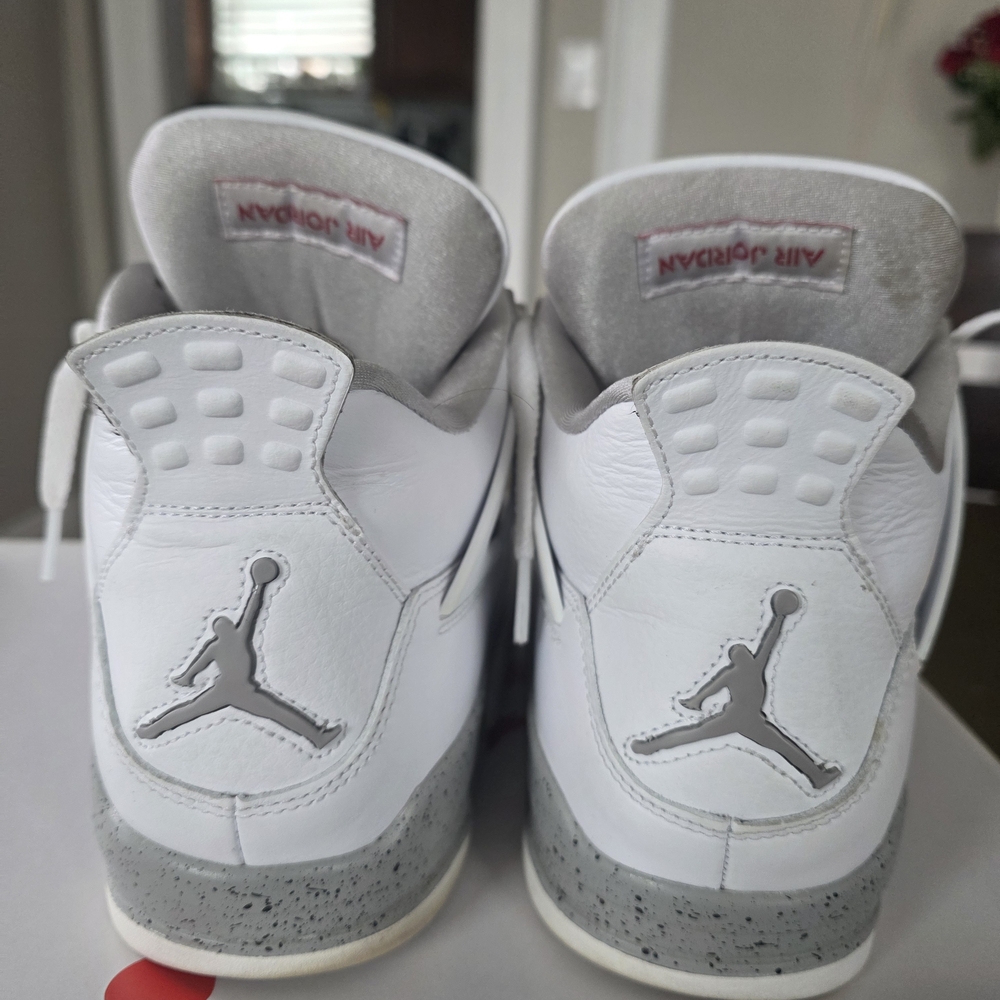 Jordan White Oreo 4s Mens Sneakers in White with Red Accents - Picture 2 of 8